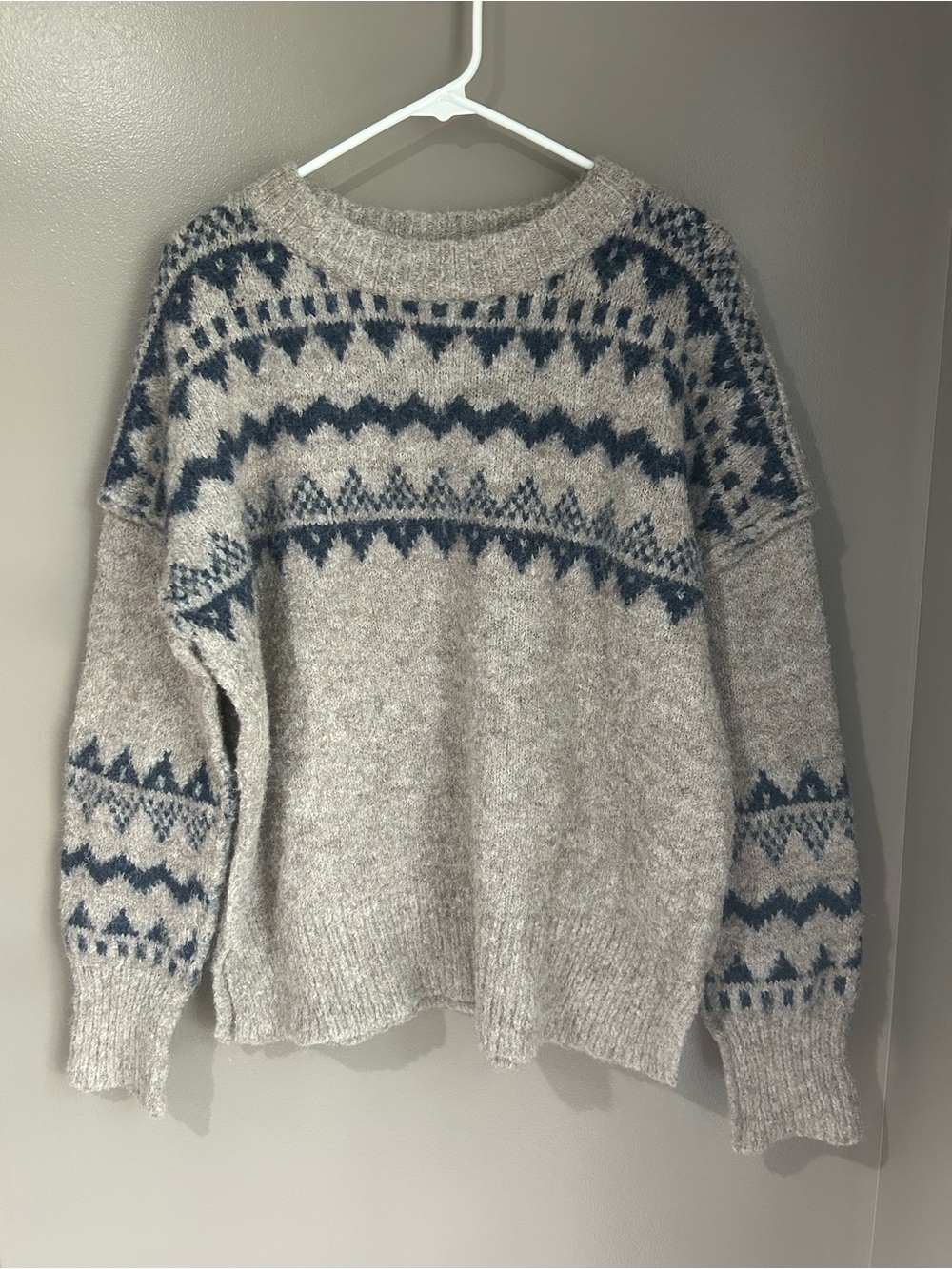 A'ltard State Fair Isle Crew Neck Chunky Knit Pullover Sweater - Taupe and Navy - Picture 3 of 12